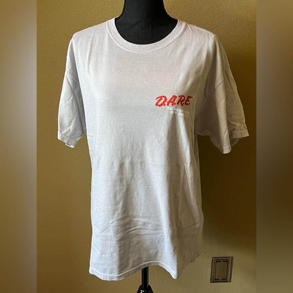 D.A.R.E to Keep Kids off Drugs short sleeve gray t-shirt nostalgic, gray red S - Picture 3 of 6